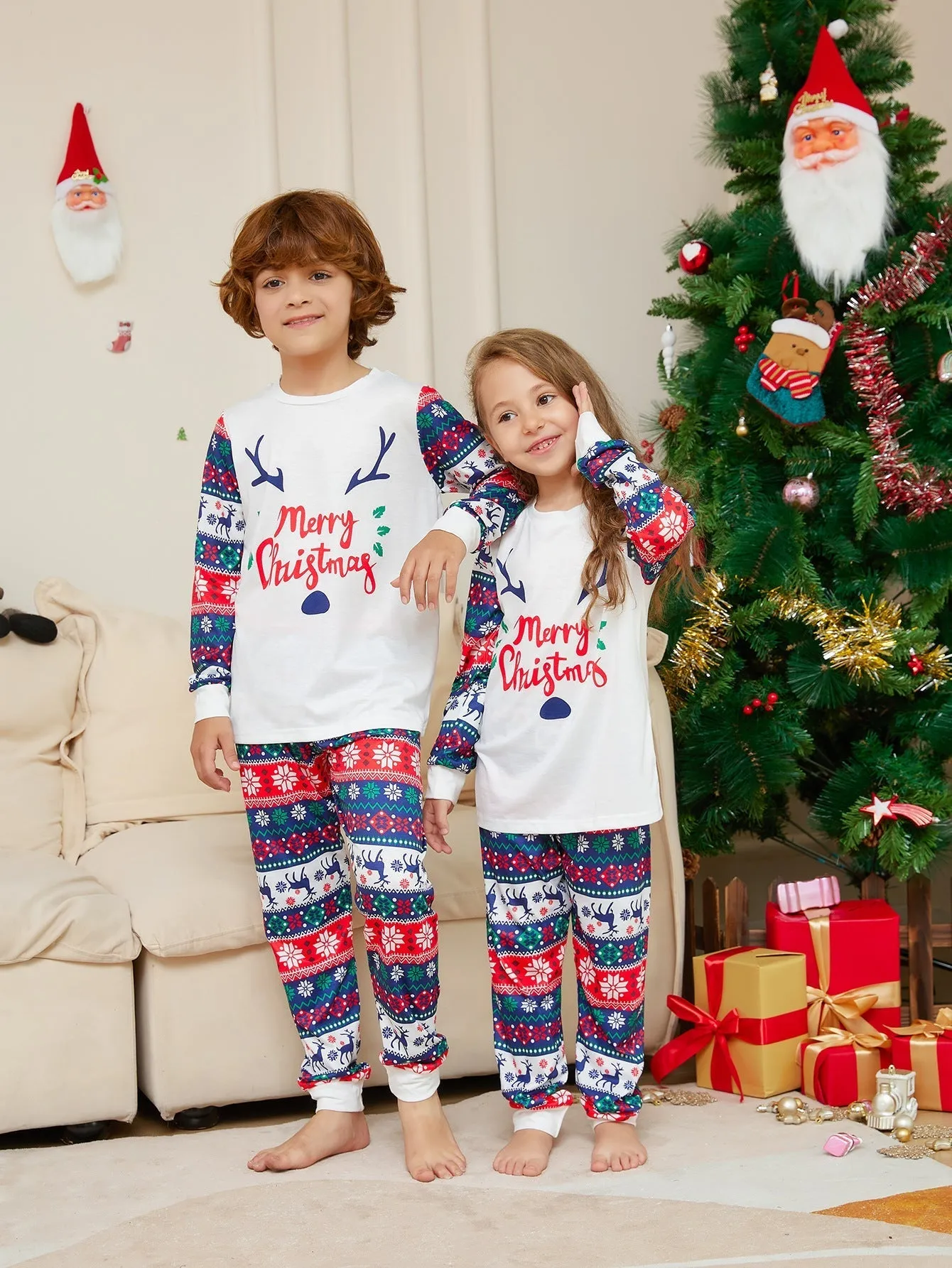 Christmas Pajama Set with Cartoon Alphabet Antler Printing