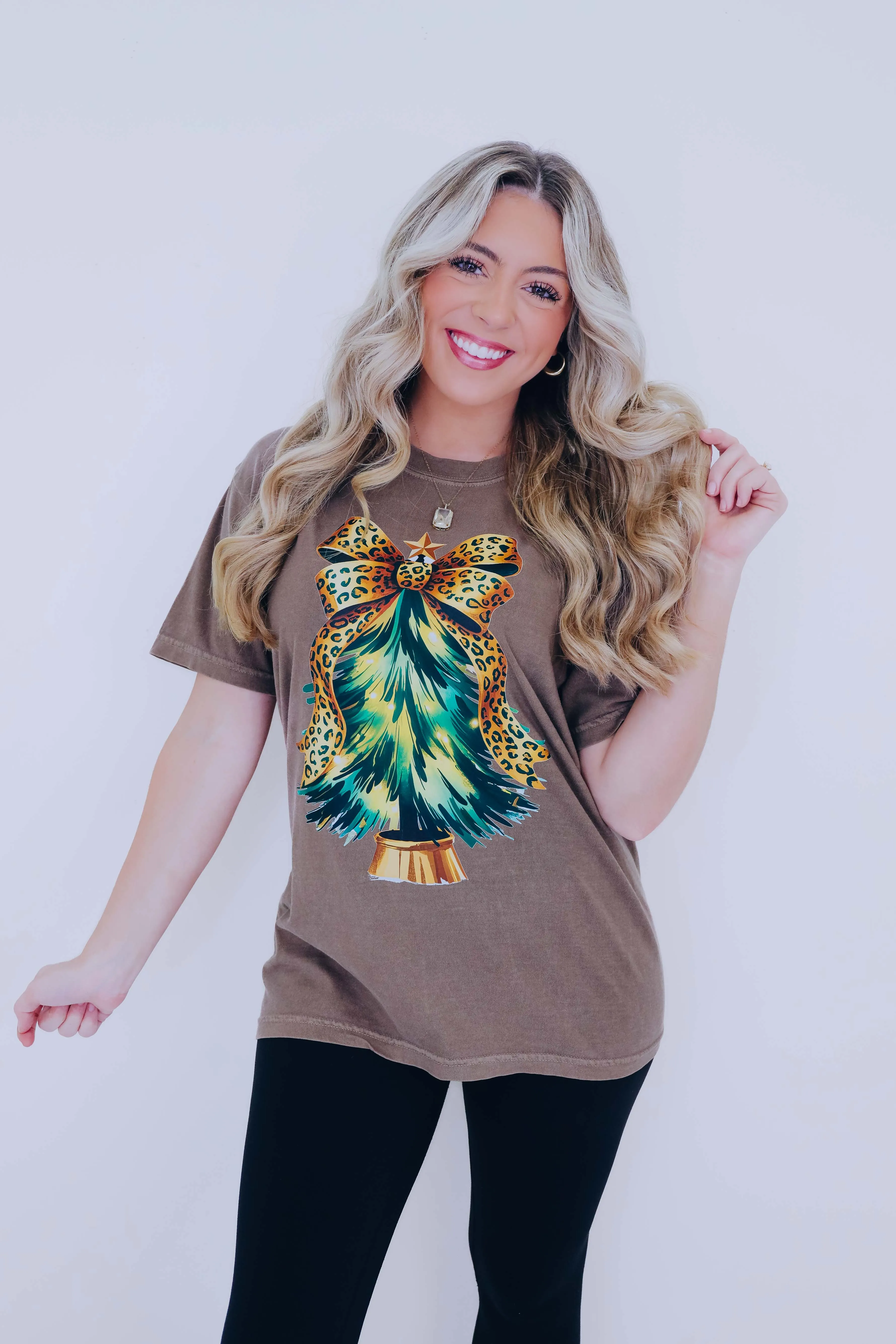 Wild Bow Christmas Graphic Tee / Sweatshirt